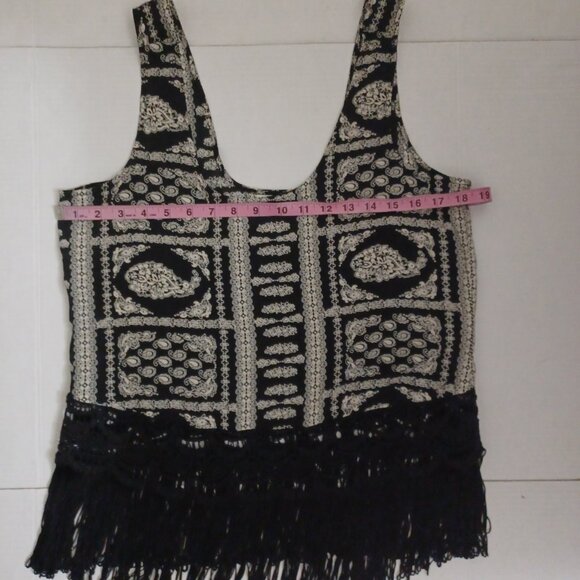 FOREVER 21 SLEEVELESS BOHO HIPPIE FRINGE TOP - Picture 4 of 10